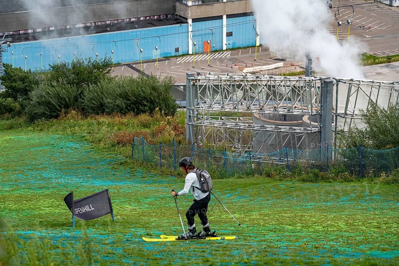 CopenHill, waste incineration plant and artificial ski slope, skiing with a view of the Øresund, 90 metres high and 400 metres long slope on artificial turf, Copenhagen, Denmark, Europe