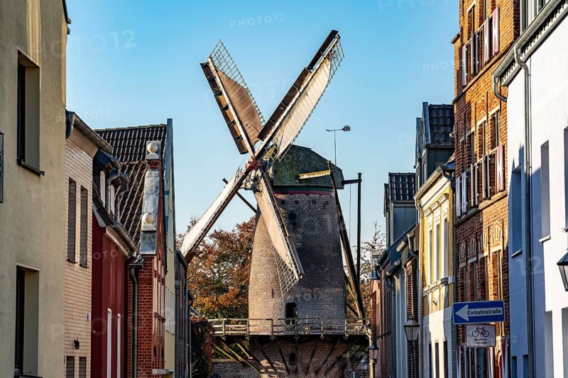 The Kriemhildmühle in Xanten, the only windmill on the Lower Rhine that is operated daily, North Rhine-Westphalia, Germany, Europe