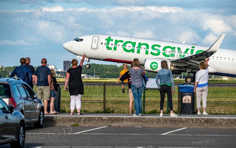 Amsterdam Shiphol Airport, Polderbaan, one of 6 runways, spotter area, see aeroplanes up close, PH-HXN, Transavia Boeing 737-800Schiphol
