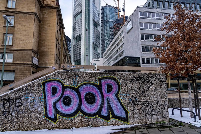 Winter in Frankfurt, view of the city skyline, graffiti on a wall at the theatre tunnel, Poor, poor, Hesse, Germany, Europe