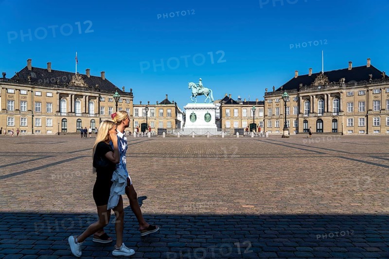 Amalienborg Palace, equestrian monument to Frederik V, Copenhagen, Denmark, Europe