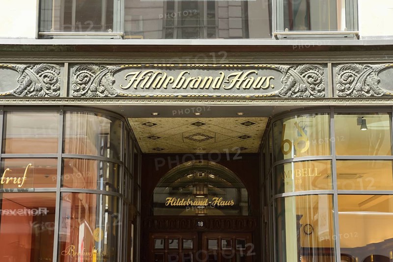 Europe, Germany, Hamburg, City, Neustadt, Neuer Wall, elegant shopping street, shops, Hildebrand-Haus, Kontorhaus built in 1907/1908, entrance, lettering, Hamburg, Hamburg, Federal Republic of Germany, Europe