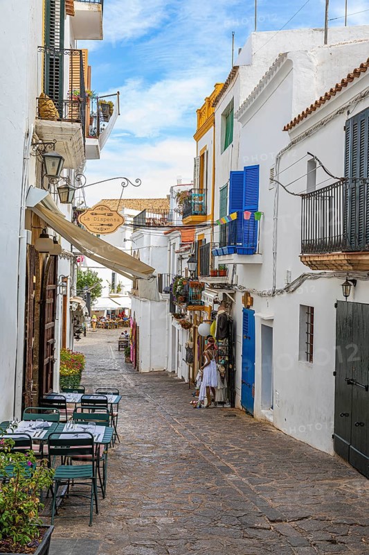 Narrow alley with shops and restaurants in the old town of Eivissa, Ibiza Town, Ibiza, Balearic Islands, Mediterranean Sea, Spain, Europe
