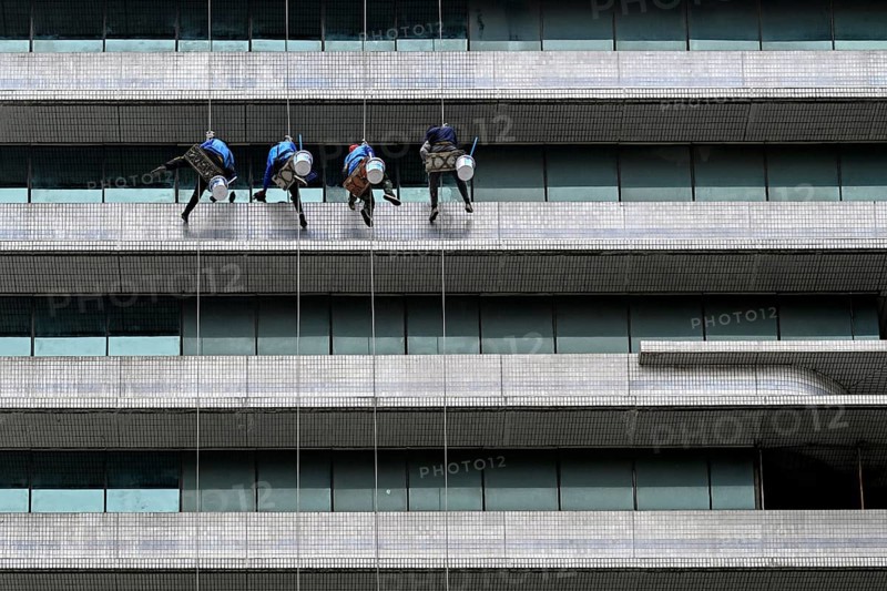 High-rise building Window facade Cleaning windows