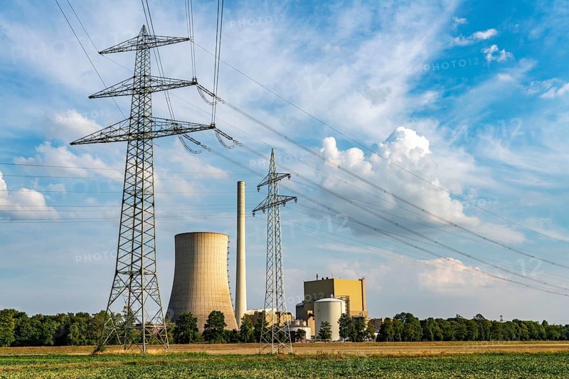 The Heyden power plant, coal-fired power plant, which was shut down in July 2021 and kept as a grid reserve and will be temporarily reconnected to the grid at the end of August 2022 as part of the energy crisis, Petershagen, North Rhine-Westphalia, Germany, Europe