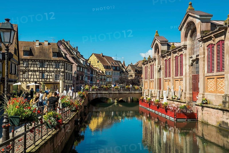 Picturesque colourful half-timbered houses, La Petite Venise, Colmar, Alsace, Bas-Rhin, France, Europe