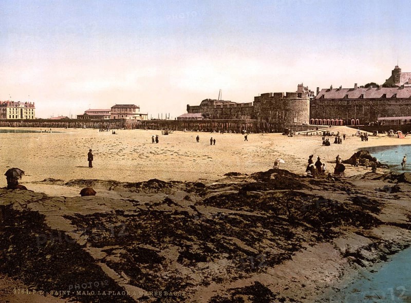 Beach at low tide, St. Malo, Brittany, France, ca 1890, Historic, digitally restored reproduction from a 19th century original, Record date not stated, Europe
