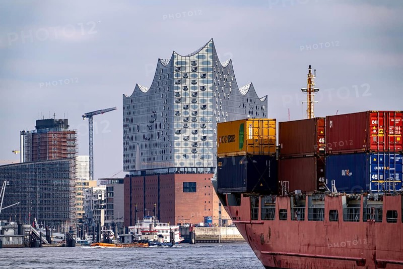 Container freighter, feeder ship on the Elbe, Elbe Philharmonic Hall, Hamburg, Germany, Europe