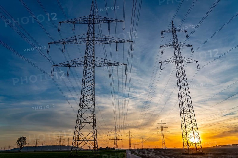 Extra-high-voltage lines, 380 KV, power line, the electricity comes from the Rhenish lignite mining area, at the Neurath power station, near Grevenbroich, Germany, Europe