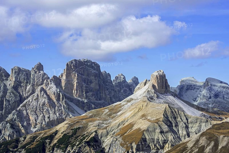 The mountain peaks Croda dei Rondoi and Torre dei Scarperi, Schwabenalpenkopf in the Sexten Dolomites, Sesto Dolomites, South Tyrol, Italy, Europe