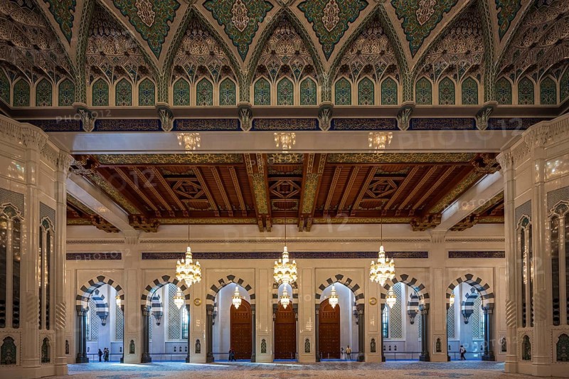 Sultan Qaboos Grand Mosque, prayer hall for men, Muscat, Oman, Asia