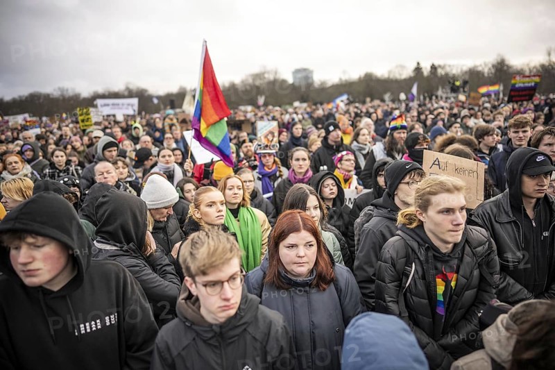 150, 000 people gather around the Bundestag in Berlin to build a human wall against the shift to the right in society. We are the firewall chanted demonstrators from a wide range of social groups. Recordings on 03.02.2024 in Berlin