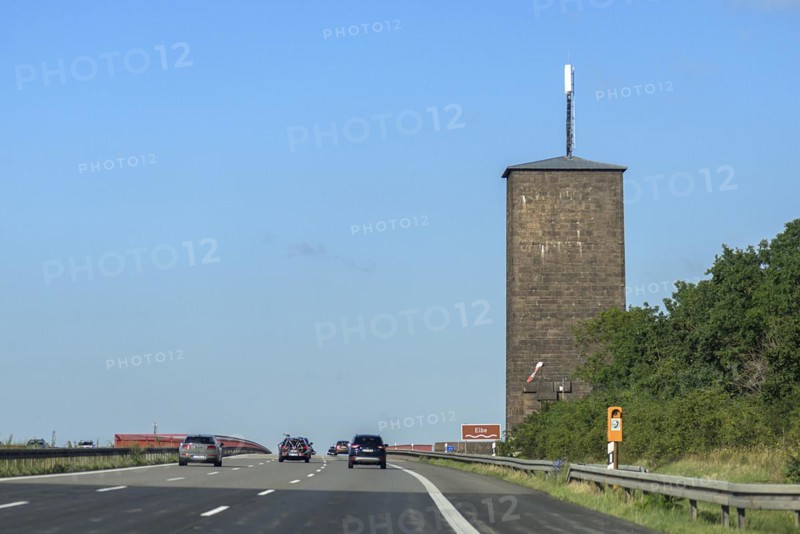 Tower on the A9 motorway at the Elbe bridge near Vockerode, in GDR times the illuminated sign Plaste und Elaste from Schkopau was attached to the tower, Saxony-Anhalt, Germany, Europe