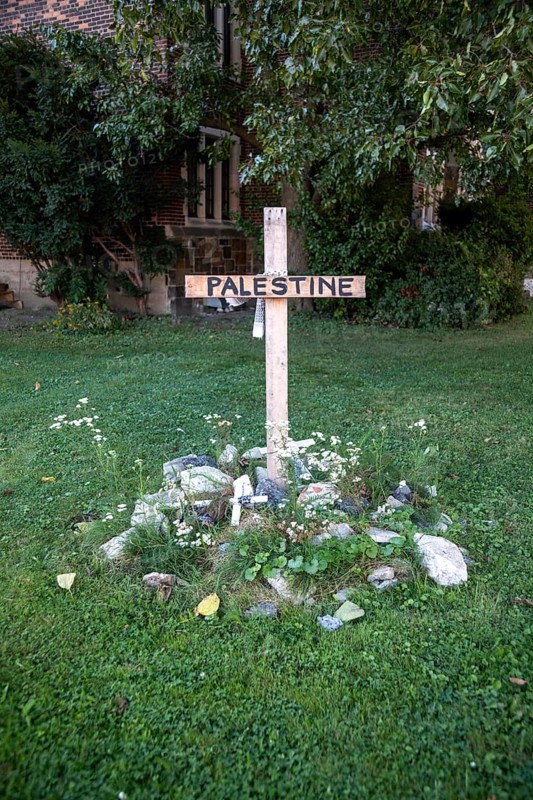 Detroit, Michigan USA, 2 September 2024, A cross outside St. Peter's Episcopal Church mourns war's destruction in Palestine