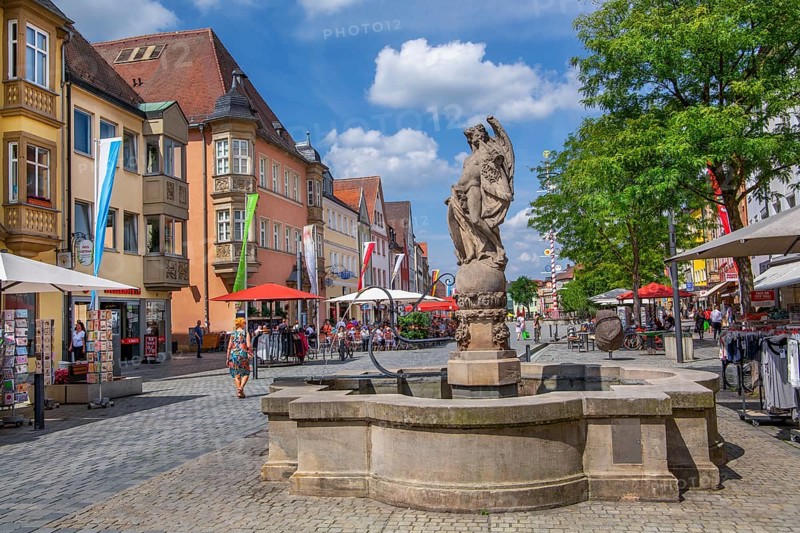 Hercules Fountain in the Maximilianstrasse pedestrian zone in the Old Town, Bayreuth, Upper Franconia, Franconia, Bavaria, Germany, Europe