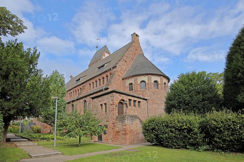 St Martin's built in 1908, Bad Münster am Stein-Ebernburg, Bad Kreuznach, Rhineland-Palatinate, Germany, Europe