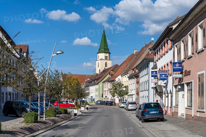 The main road through the town of Hüfingen with the church of St Verena and Gallus, Hüfingen, Black Forest district, Baden-Württemberg, Germany, Europe