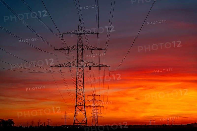 Extra-high-voltage lines, 380 KV, power line, the electricity comes from the Rhenish lignite mining area, at the Neurath power station, near Grevenbroich, Germany, Europe