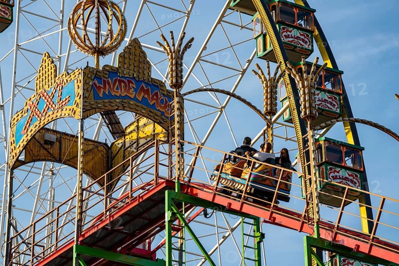 The Rhine Fair in Düsseldorf, in the Rhine meadows in the Oberkassel district, on the Rhine, Wild Mouse ride, North Rhine-Westphalia, Germany, Europe