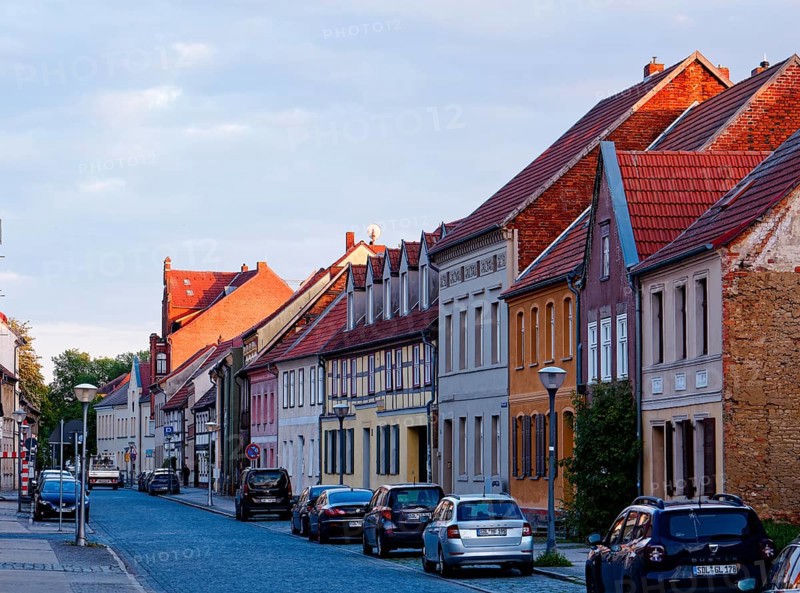 Weberstraße, a cobbled street with mainly half-timbered houses in the old town centre of Stendal in the Altmark. Hanseatic city of Stendal, Saxony-Anhalt, Germany, Europe