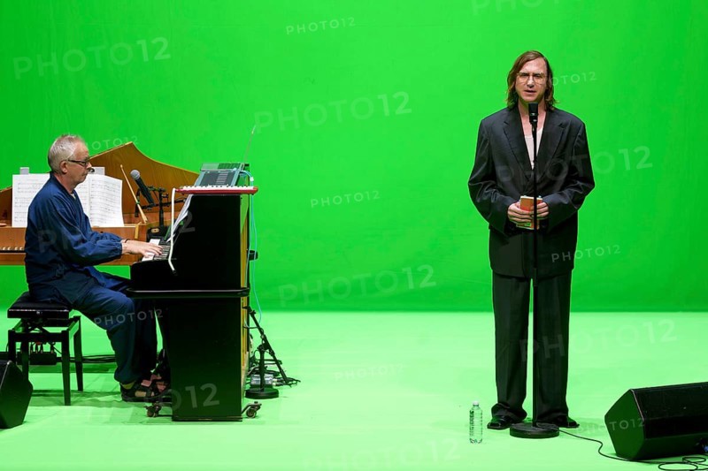 Lars Eidinger reads Die Hauspostille appeals to the reader's emotions and intellect. in Potsdam's Nikolaisaal on 30 June 2024
