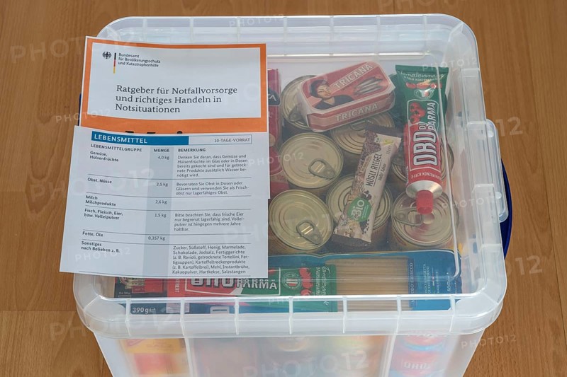 Emergency preparedness, food supply in a private household, box of long-life food, 10-day supply, according to the recommendations of the Federal Office of Civil Protection and Disaster Assistance