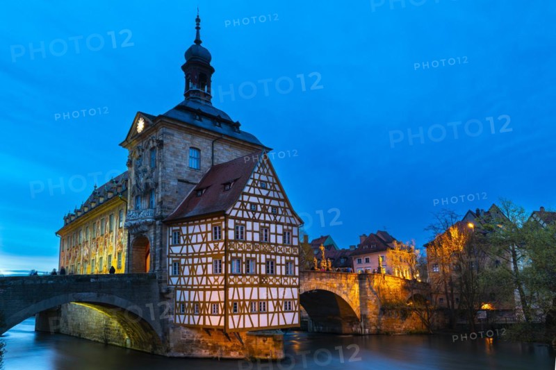 Upper Bridge, Old Town Hall, Regnitz, historic old town, Blue Hour, Bamberg, Lower Franconia, Bavaria, Germany, Europe