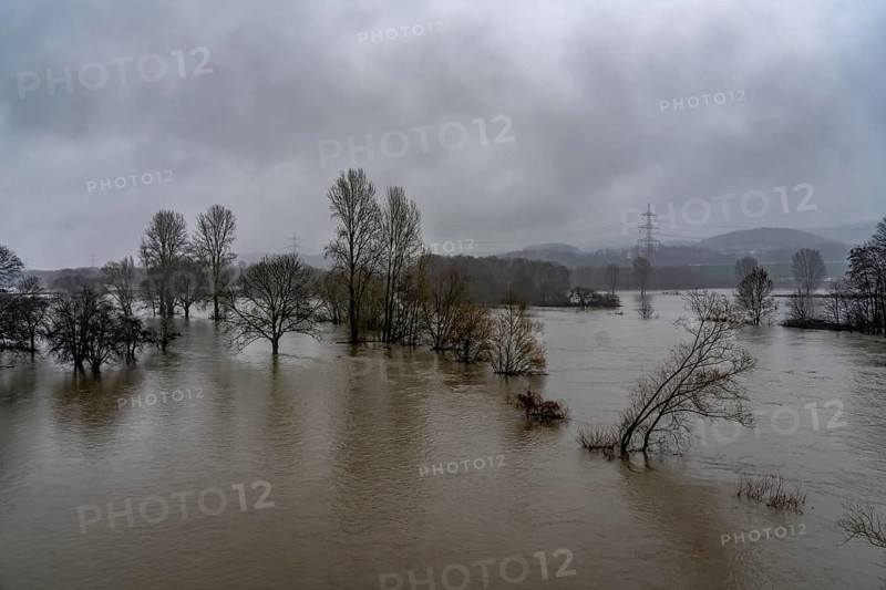 Floods on the Ruhr, here near Bochum-Stiepel, flooded Ruhr floodplains, after days of continuous rain, North Rhine-Westphalia, Germany, Europe