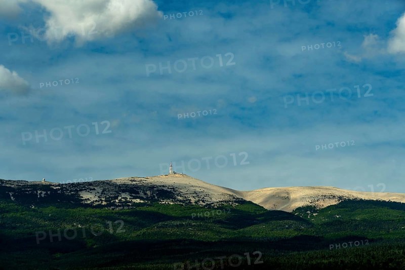 South face of Mont Ventoux (1910m) . Vaucluse. Provence-Alpes-Côte d'Azur. France