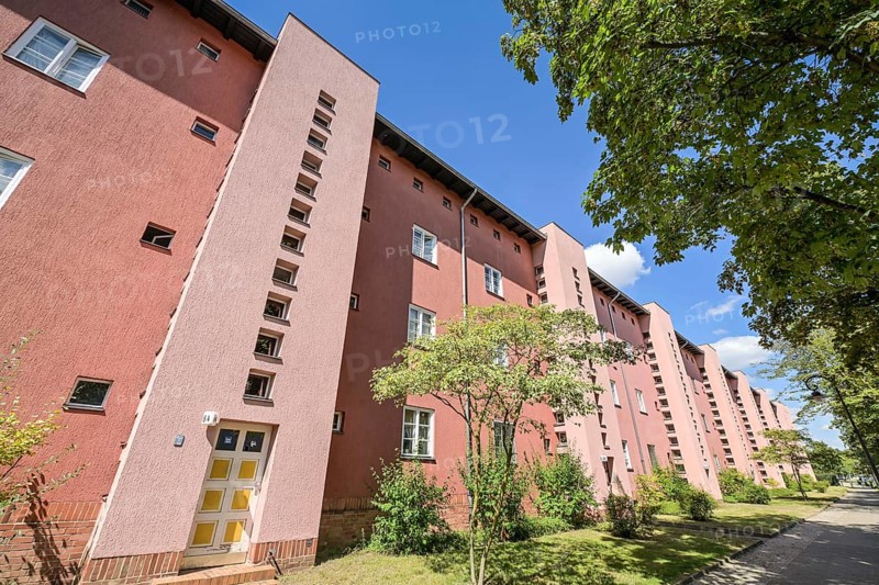 Residential building, Fritz-Reuter-Allee, Hufeisensiedlung, Britz, Neukölln, Berlin, Germany, Europe