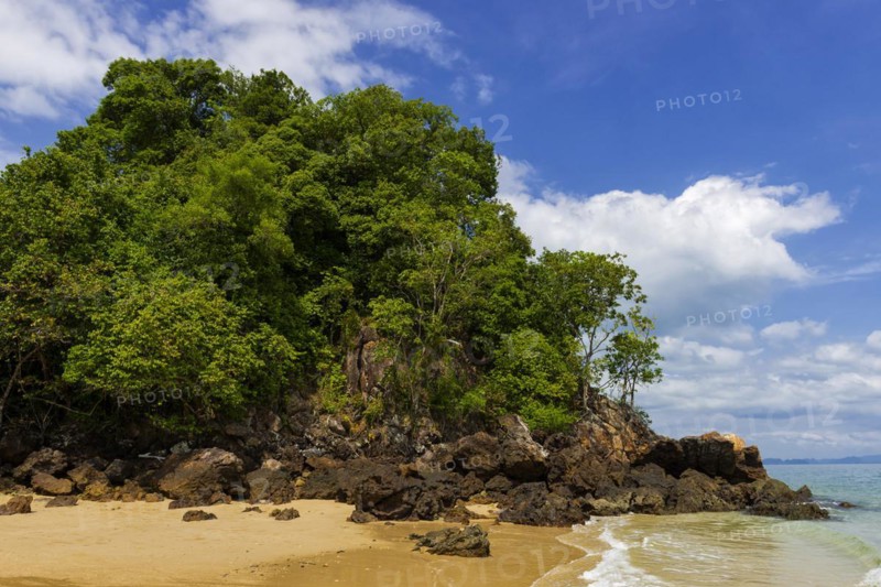 Lonely beach on Koh Yao Noi, beach holiday, beach landscape, rocks, forest, rainforest, sea, dream beach, dream holiday, holiday, travel, tourism, beach, coast, coastal landscape, tropics, tropical, tropical landscape, island, nobody, empty, lonely, beautiful weather, sun, climate, sunny, seascape, holiday mood, holiday cliché, cliché, symbolic, landscape, beach holiday, paradise, holiday paradise, paradisiacal, untouched, nature, travel photo, natural landscape, Phangnga, Thailand, Asia