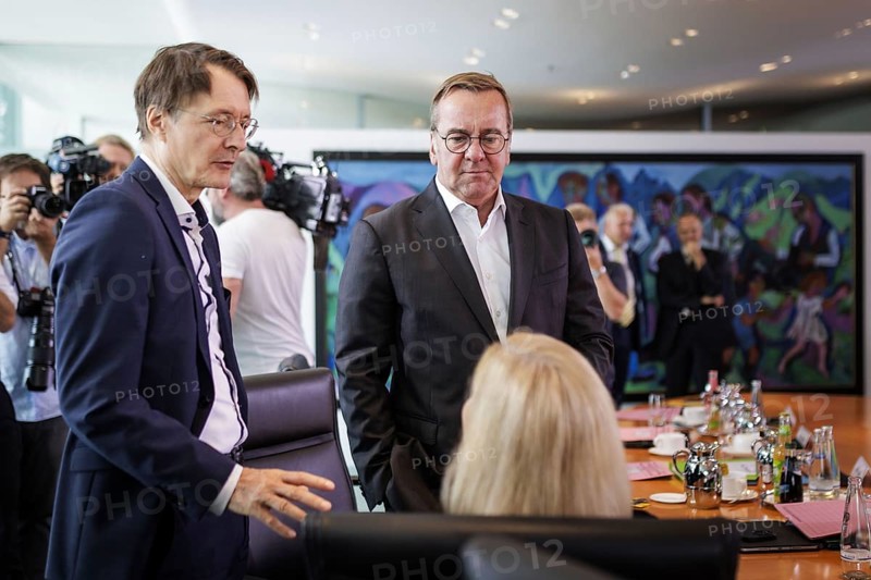 Karl Lauterbach (SPD), Federal Minister of Health, Boris Pistorius (SPD), Federal Minister of Defence, and Nancy Faeser (SPD), Federal Minister of the Interior and Home Affairs, recorded during the 112th Cabinet meeting in Berlin, 04.09.2024