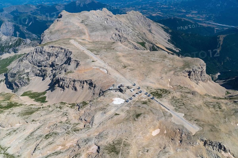Pic de Bure, IRAM interferometer, French Alps, Plateau de Bure, telescopes, millimetre radiation, observatory, Institut de Radioastronomie Millimétrique, IRAM, interferometer, Max Planck Society, science, research, space, astronomy, aerial photo, France, Europe