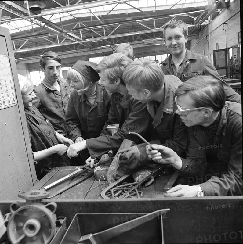 DEU, Germany, Dortmund: Personalities from politics, business and culture from the years 1965-71. Dortmund. Hoesch AG Westfalenhütte. Apprentice training ca. 1965-6, Europe
