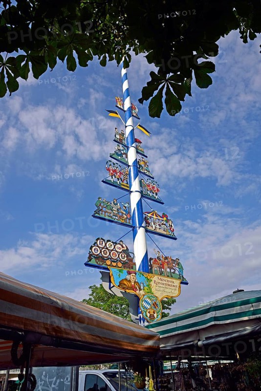 Europe, Germany, Bavaria, City, City of Munich, Viktualienmarkt, Maypole, Europe