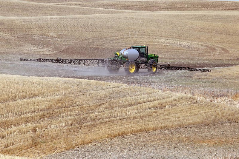 Seeding in Saskatchewan drought conditions Agriculture Canada