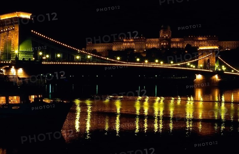 Chain Bridge and Royal Palace in Buadapest, Hungary, Europe
