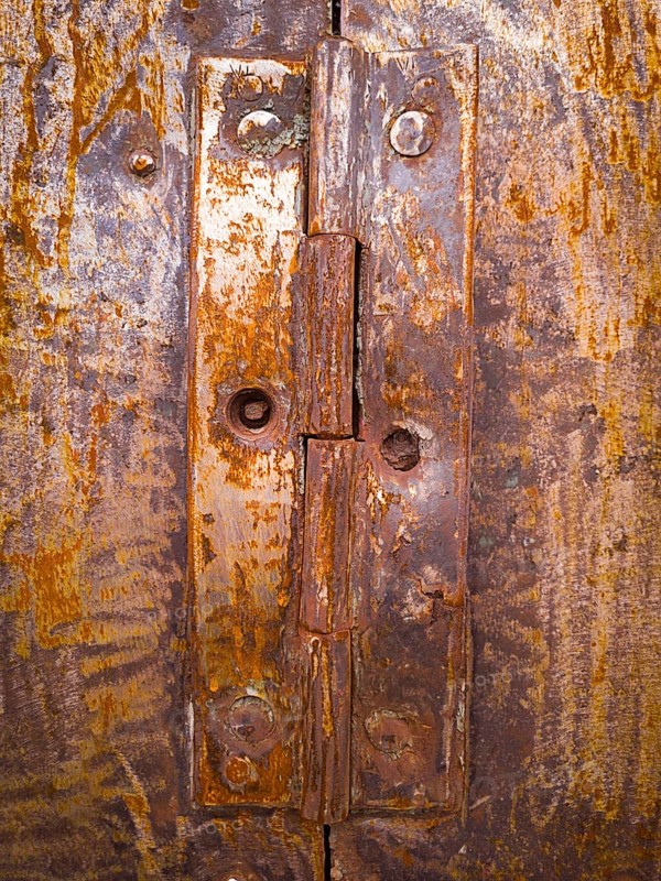 Vintage door hinges, rust, mobile photo