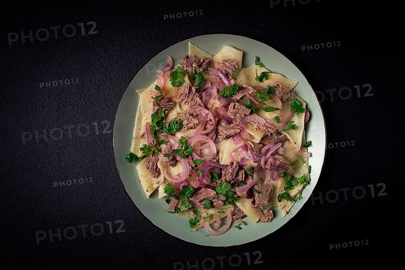 Beshbarmak, Kazakh meat, boiled meat with noodles
