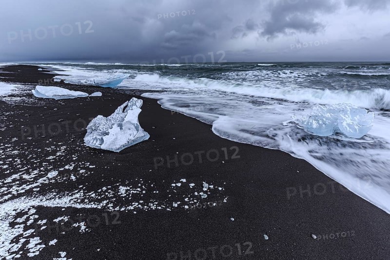 Ice floes on the beach, snowy, waves, sea, clouds, winter, Diamond Beach, Breidamerkursandur, Jökulsarlon, Iceland, Europe