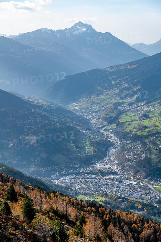 View of Landeck in Tyrol and Inntal valley, Tyrol, Austria, Europe