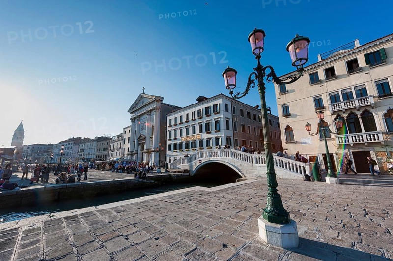 The Ponte del Sepolcro, city trip, holiday, travel, tourism, lagoon city, historical, history, building history, architecture, historic, famous, attraction, building, sightseeing, facade, building, old building, endangered, World Heritage Site, UNESCO, culture, honeymoon, Middle Ages, flood, environment, cruise, carnival, Catholic, Venice, Italy, Europe