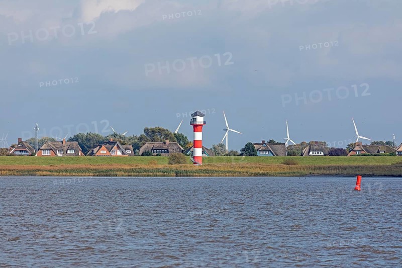 Lighthouse, thatched roof houses, wind power plants, Glückstadt, Elbe, Schleswig-Holstein, Germany, Europe