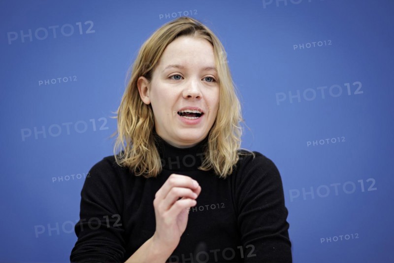 Carla Reemtsma, Fridays For Future, recorded at a press conference on the topic of Averting cuts, ensuring investment in the future: In favour of a change of course in financial and budgetary policy at the Federal Press Conference. Berlin, 11.04.2024
