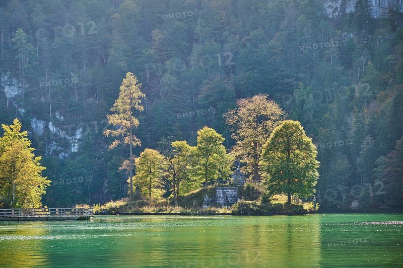Lake Koenigssee in autumn, Alps, Bavaria, Germany, Europe