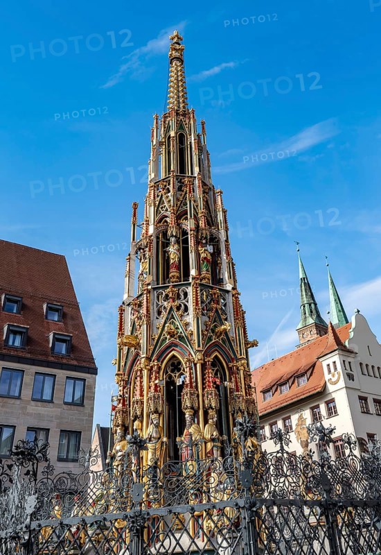 Beautiful fountain on the main market square, Old Town, Nuremberg, Middle Franconia, Bavaria, Germany, Europe