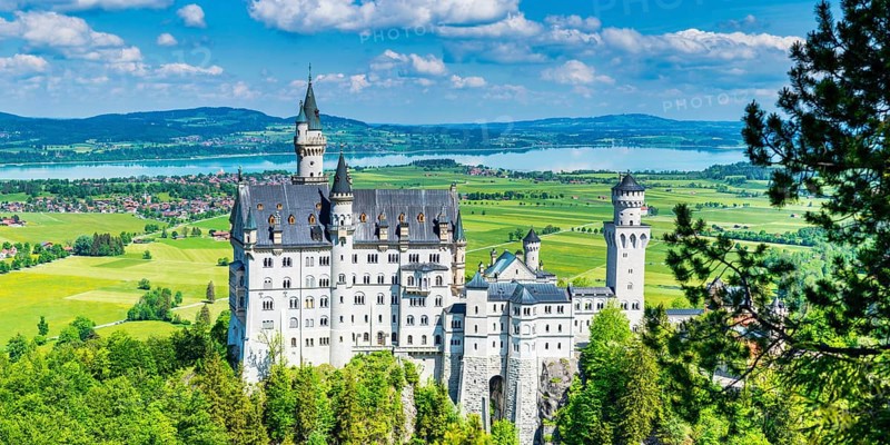 Neuschwanstein Castle near Hohenschwangau, Romantic Road, Ostallgäu, Bavaria, Germany, Europe