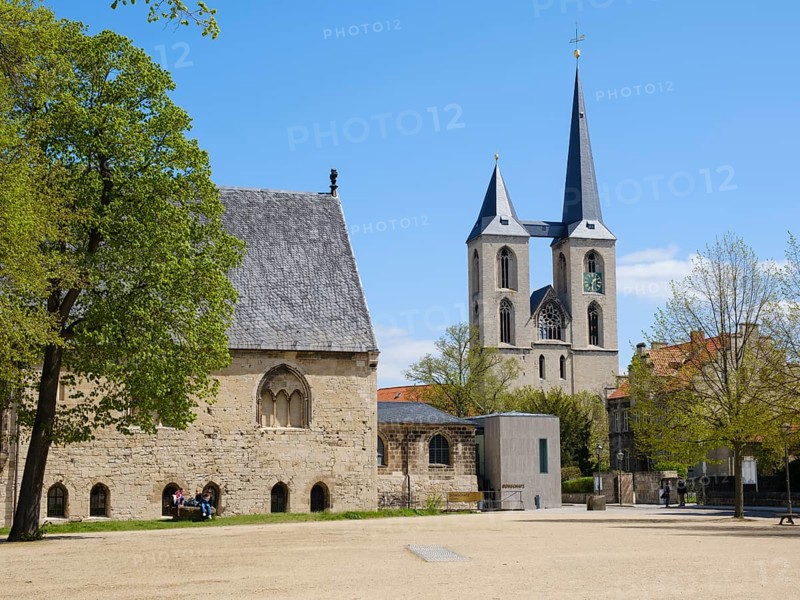 Cathedral treasury in front of the Martini Church, Bürgerkirche, Domplatz, Halberstadt, Harz Mountains, Saxony-Anhalt, Germany, Europe