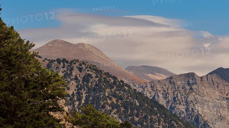 Entrance to the gorge, entrance, Xyloskalo, blue sky, grey-white clouds, Samaria gorge, Omalos, Lefka Ori, White Mountains, West Crete, island of Crete, Greece, Europe