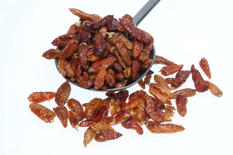 Chilli of the species Pequin or sweet pepper (Capsicum) annuum Pequin, one of the original forms of chilli, dried fruits